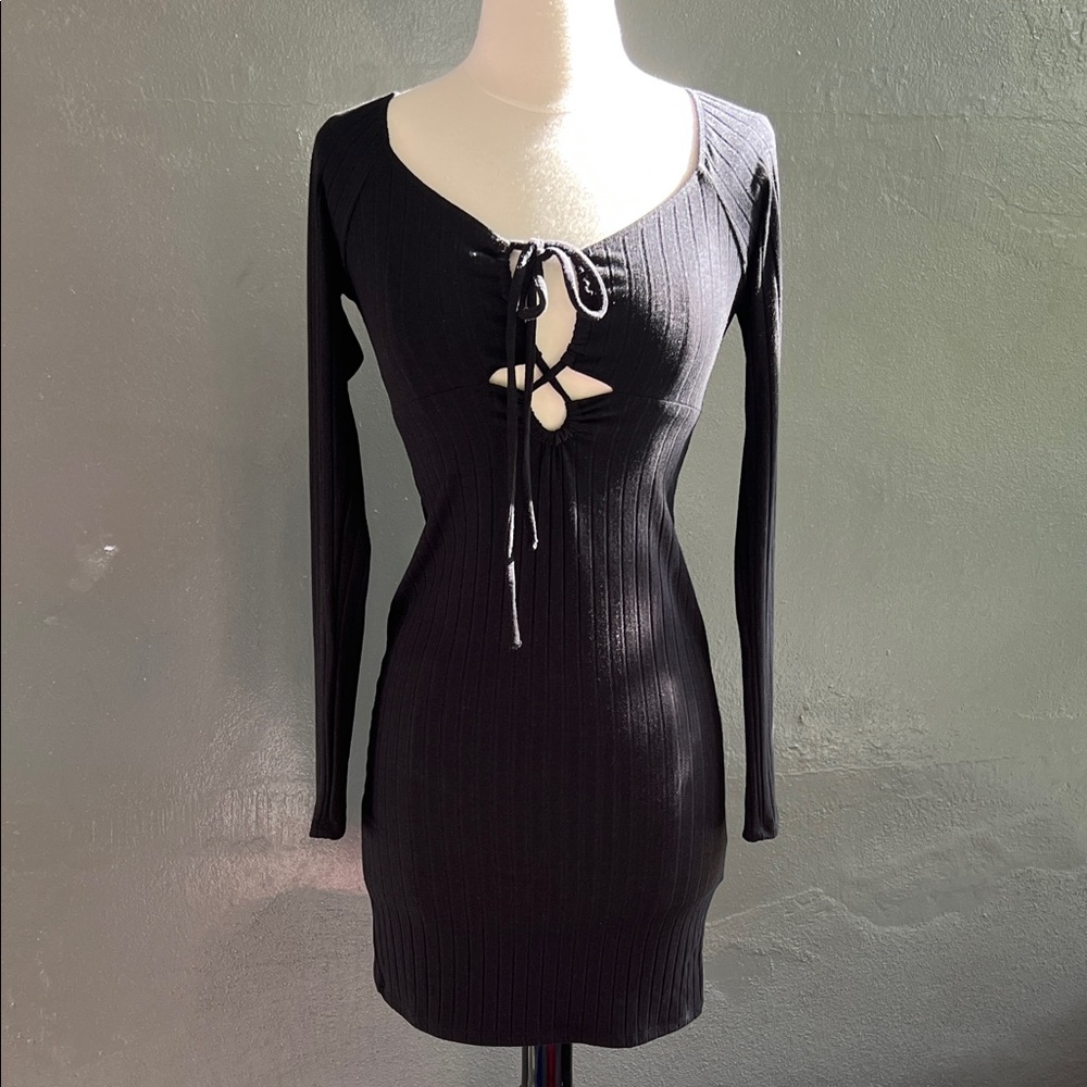 Billabong Black Lace-Up Long Sleeve Dress